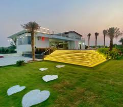 Discover the best farmhouse in Manneguda